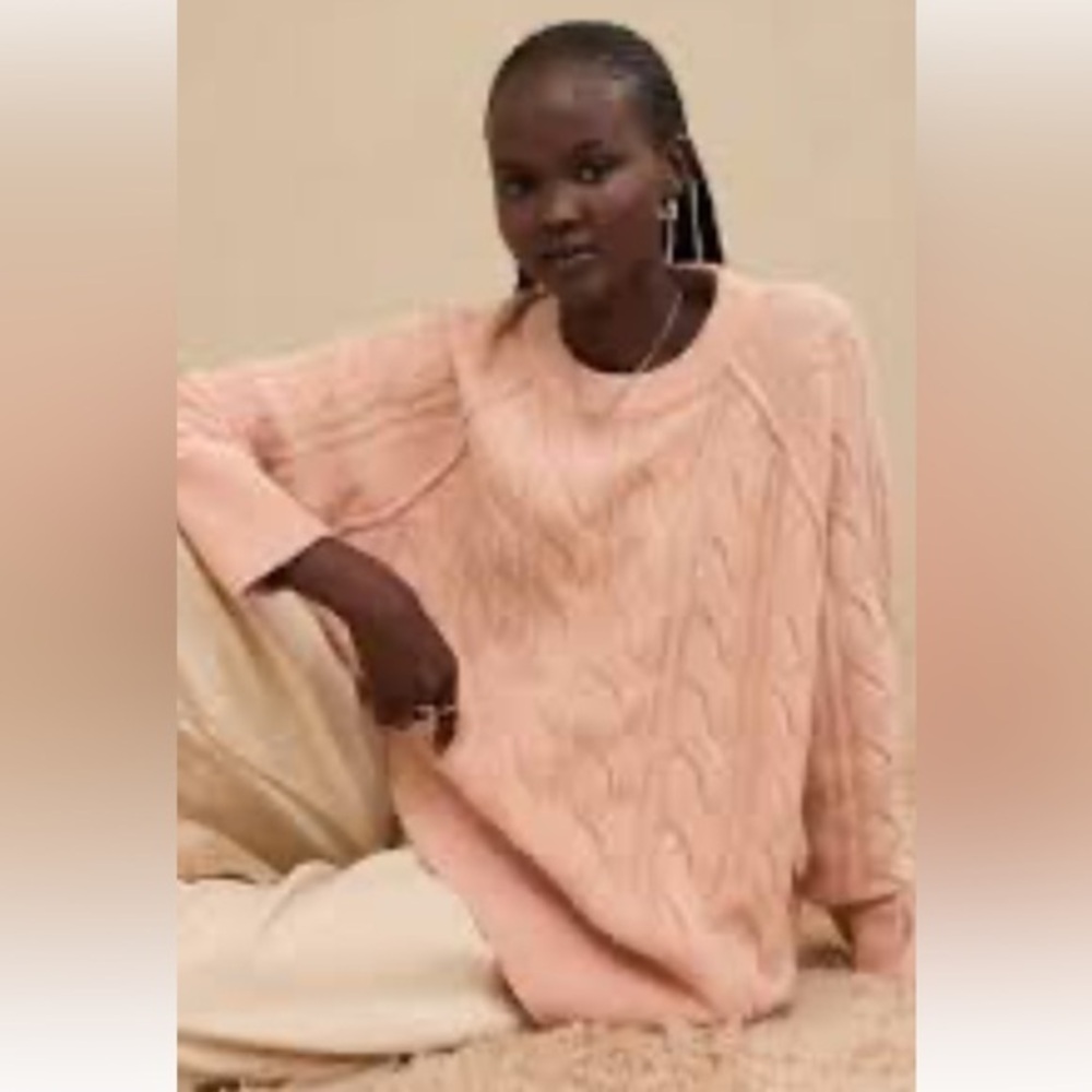 NWT Aerie UnReal Sweater Crew Neck Cable Knit Soft Blush Pink